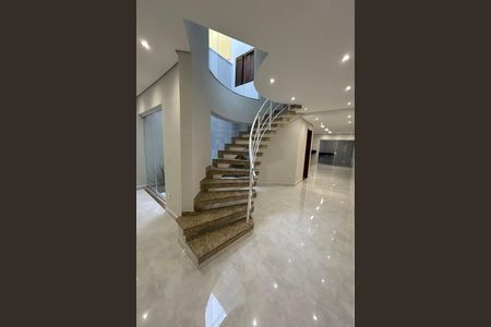 Casa à venda com 210m², 3 quartos e 4 vagas