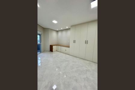 Casa à venda com 3 quartos, 210m² em Parque das Nações, Santo André