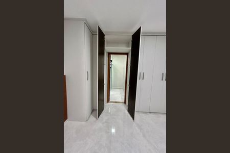 Casa à venda com 210m², 3 quartos e 4 vagas