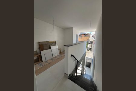 Casa à venda com 147m², 3 quartos e 2 vagas