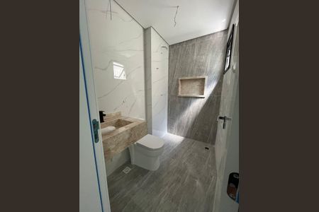 Casa à venda com 147m², 3 quartos e 2 vagas