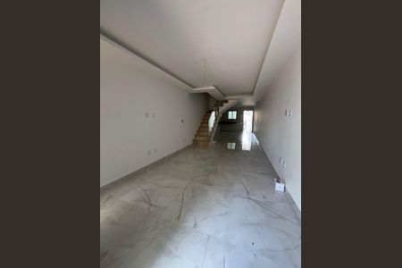 Casa à venda com 147m², 3 quartos e 2 vagas