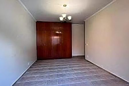 Casa à venda com 3 quartos, 185m² em Parque dos Passaros, São Bernardo do Campo