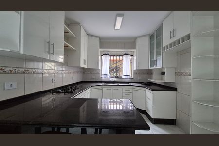 Casa à venda com 163m², 3 quartos e 4 vagas Casa à venda com 163m², 3 quartos e 4 vagasCozinha