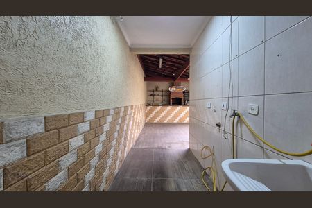 Casa à venda com 163m², 3 quartos e 4 vagas Casa à venda com 163m², 3 quartos e 4 vagasLavanderia