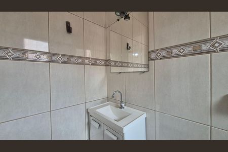 Casa à venda com 163m², 3 quartos e 4 vagas Casa à venda com 163m², 3 quartos e 4 vagasBanheiro da suíte