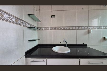Casa à venda com 163m², 3 quartos e 4 vagas Casa à venda com 163m², 3 quartos e 4 vagasBanheiro da suíte 2