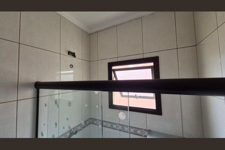 Banheiro da suíte de casa à venda com 3 quartos, 163m² em Parque Oratório, Santo André