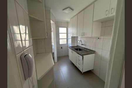 Apartamento para alugar com 68m², 3 quartos e 2 vagasCozinha
