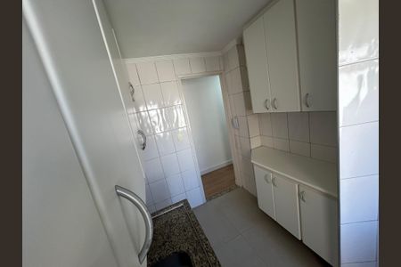 Apartamento para alugar com 68m², 3 quartos e 2 vagasCozinha 