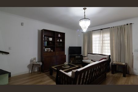 Casa à venda com 135m², 3 quartos e 2 vagas Casa à venda com 135m², 3 quartos e 2 vagasSala