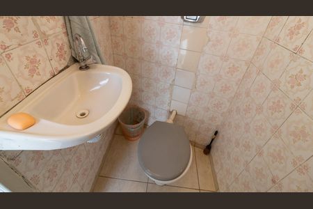 Casa à venda com 135m², 3 quartos e 2 vagas Casa à venda com 135m², 3 quartos e 2 vagasBanheiro de Serviço 1