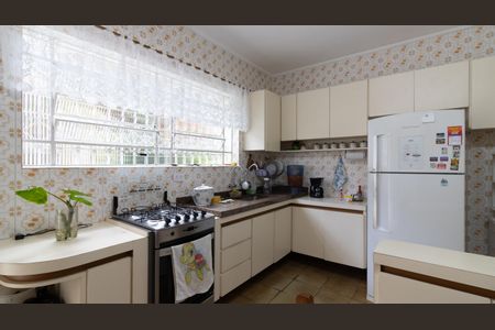 Casa à venda com 135m², 3 quartos e 2 vagas Casa à venda com 135m², 3 quartos e 2 vagasCozinha