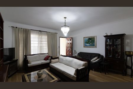 Casa à venda com 135m², 3 quartos e 2 vagas Casa à venda com 135m², 3 quartos e 2 vagasSala