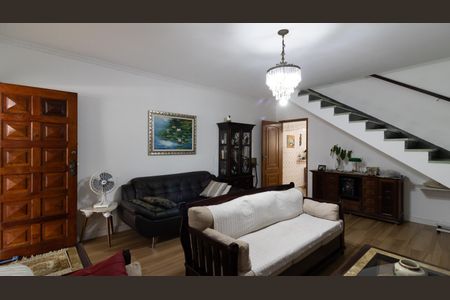 Casa à venda com 135m², 3 quartos e 2 vagas Casa à venda com 135m², 3 quartos e 2 vagasSala