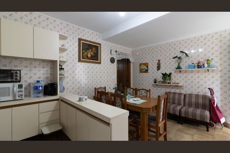 Casa à venda com 135m², 3 quartos e 2 vagas Casa à venda com 135m², 3 quartos e 2 vagasCozinha