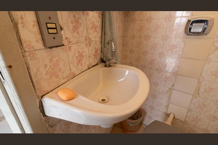 Casa à venda com 135m², 3 quartos e 2 vagas Casa à venda com 135m², 3 quartos e 2 vagasBanheiro de Serviço 1