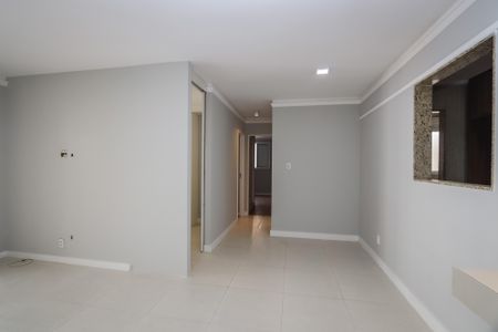 Apartamento à venda com 83m², 3 quartos e 2 vagasSala