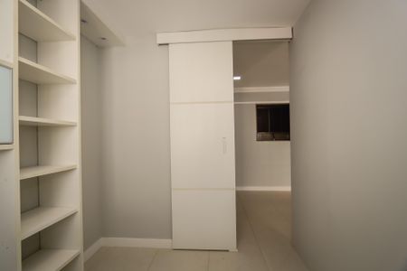 Apartamento à venda com 83m², 3 quartos e 2 vagasQuarto 2