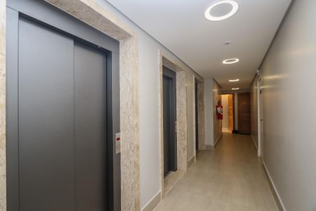 Apartamento à venda com 83m², 3 quartos e 2 vagasHall Social