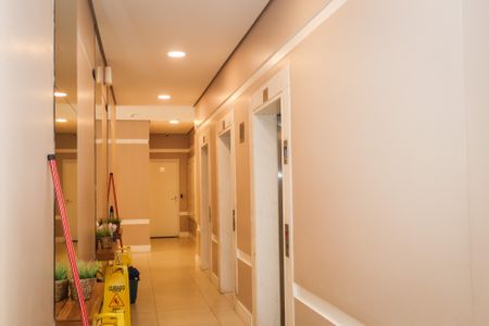 Apartamento à venda com 83m², 3 quartos e 2 vagasElevadores