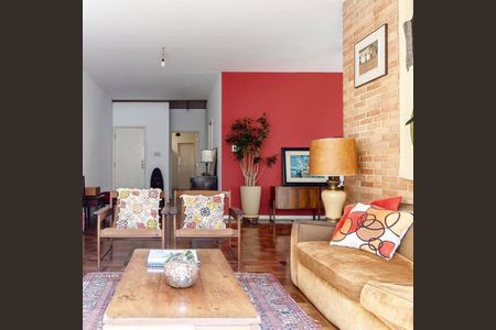 Casa à venda com 3 quartos, 210m² em Pacaembu, São Paulo