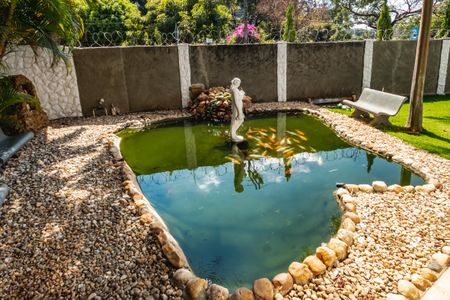 Casa à venda com 1450m², 3 quartos e 5 vagas Casa à venda com 1450m², 3 quartos e 5 vagasJardim