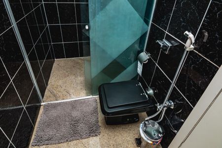 Casa à venda com 1450m², 3 quartos e 5 vagas Casa à venda com 1450m², 3 quartos e 5 vagasBanheiro da Suíte 2