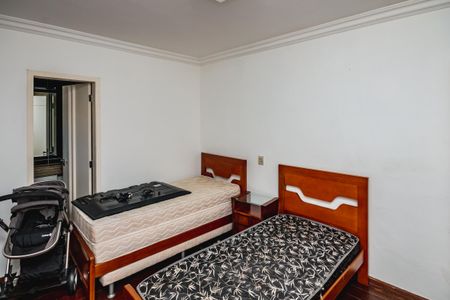 Casa à venda com 1450m², 3 quartos e 5 vagas Casa à venda com 1450m², 3 quartos e 5 vagasSuíte 2