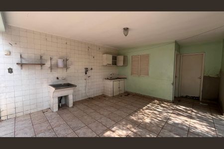 Casa à venda com 170m², 3 quartos e 3 vagasÁrea de Serviço