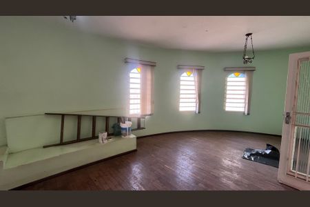 Casa à venda com 170m², 3 quartos e 3 vagasSala