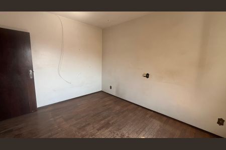 Casa à venda com 170m², 3 quartos e 3 vagasQuarto 2