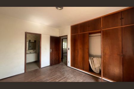 Casa à venda com 170m², 3 quartos e 3 vagasSuíte