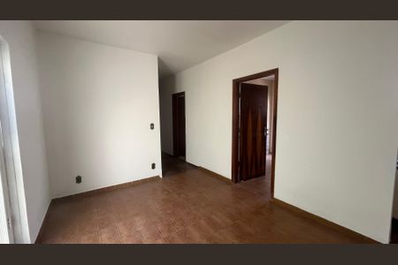 Casa à venda com 170m², 3 quartos e 3 vagasSala