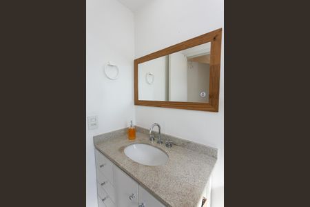 Apartamento à venda com 94m², 3 quartos e 2 vagasBanheiro da Suíte