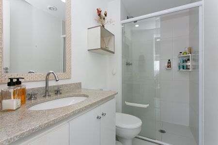 Apartamento à venda com 94m², 3 quartos e 2 vagasBanheiro Social