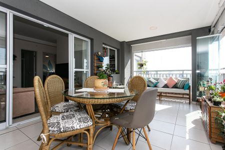 Apartamento à venda com 94m², 3 quartos e 2 vagasVaranda gourmet