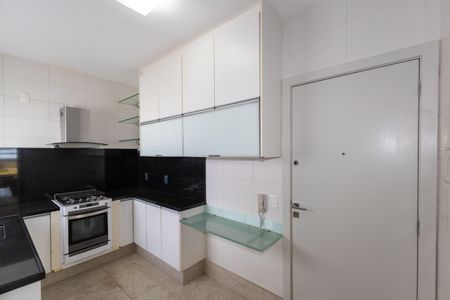 Apartamento para alugar com 113m², 3 quartos e 2 vagas Apartamento para alugar com 113m², 3 quartos e 2 vagasCozinha