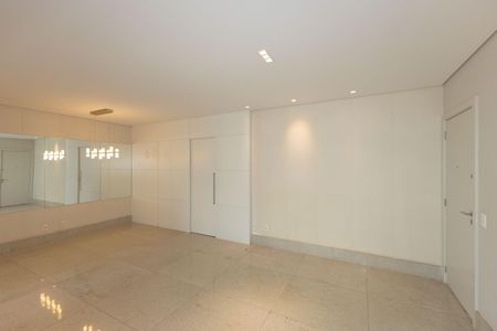 Apartamento para alugar com 113m², 3 quartos e 2 vagas Apartamento para alugar com 113m², 3 quartos e 2 vagasSala