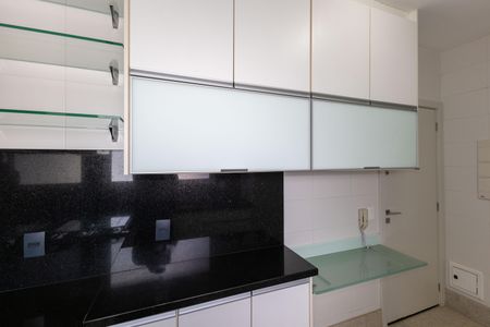 Apartamento para alugar com 113m², 3 quartos e 2 vagas Apartamento para alugar com 113m², 3 quartos e 2 vagasCozinha