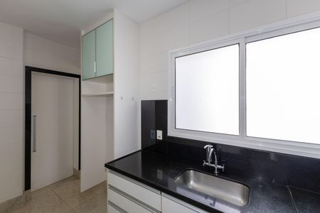 Apartamento para alugar com 113m², 3 quartos e 2 vagas Apartamento para alugar com 113m², 3 quartos e 2 vagasCozinha