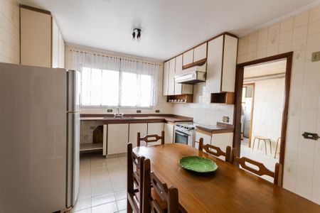 Apartamento à venda com 117m², 3 quartos e 2 vagasCozinha