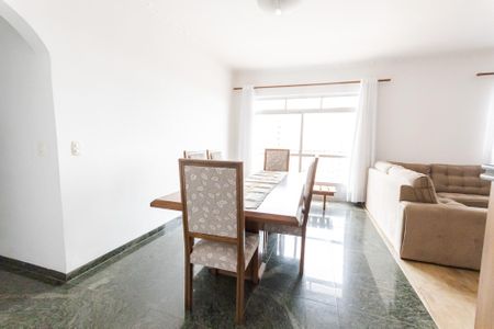 Apartamento à venda com 117m², 3 quartos e 2 vagasSala