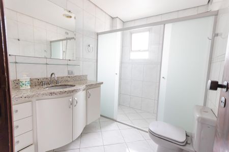 Apartamento à venda com 117m², 3 quartos e 2 vagasBanheiro