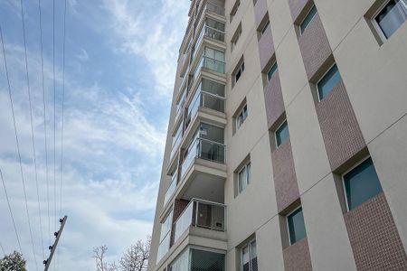 Studio para alugar com 33m², 1 quarto e 1 vagaFachada + plaquinha