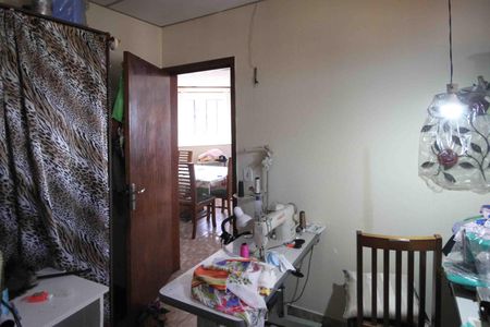 Casa à venda com 312m², 6 quartos e 6 vagasQuarto