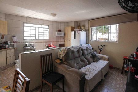 Casa à venda com 312m², 6 quartos e 6 vagasSala