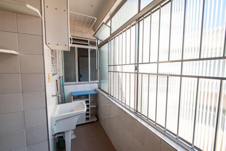 Apartamento à venda com 74m², 2 quartos e sem vagaÁrea de serviço