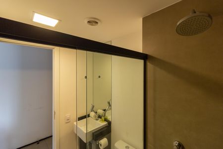 Banheiro de kitnet/studio à venda com 1 quarto, 45m² em Cerqueira César, São Paulo