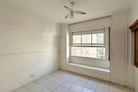Quarto 1 de apartamento para alugar com 3 quartos, 155m² em Copacabana, Rio de Janeiro